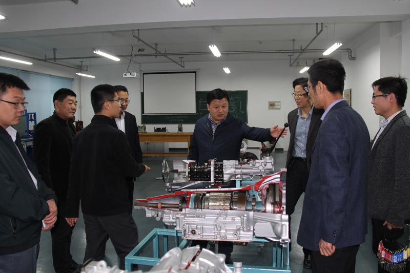 泰安市农机局苗明峻局长到威尼斯人集团
调研